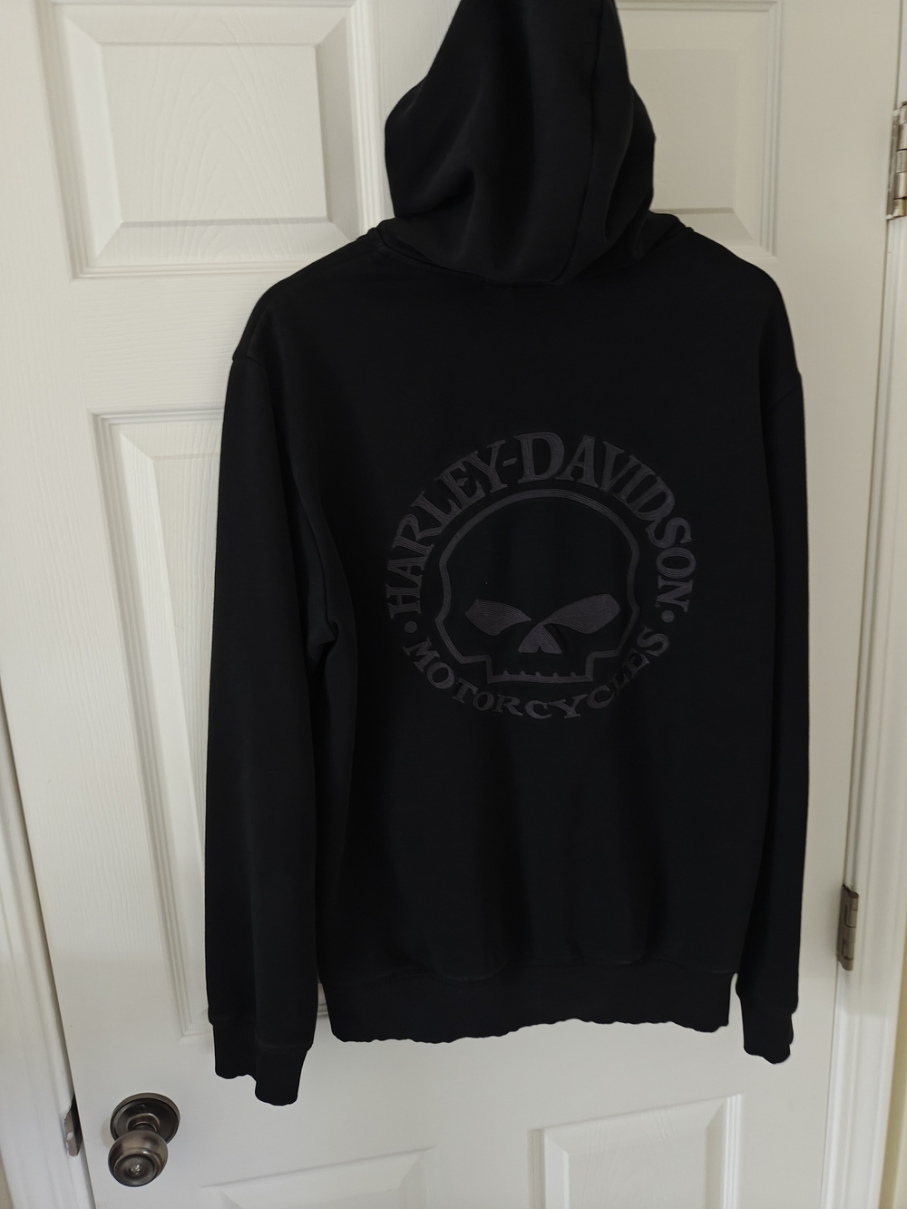 Harley Davidson Men’s Medium Black Skull Full Zip Hoodie